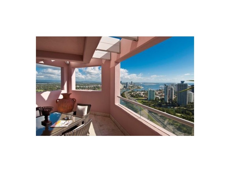 12 Commodore Drive, Main Beach QLD 4217