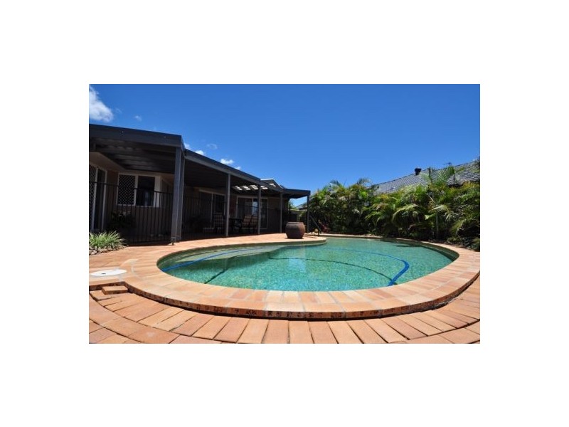 81 Cassowary Drive, Burleigh Waters QLD 4220