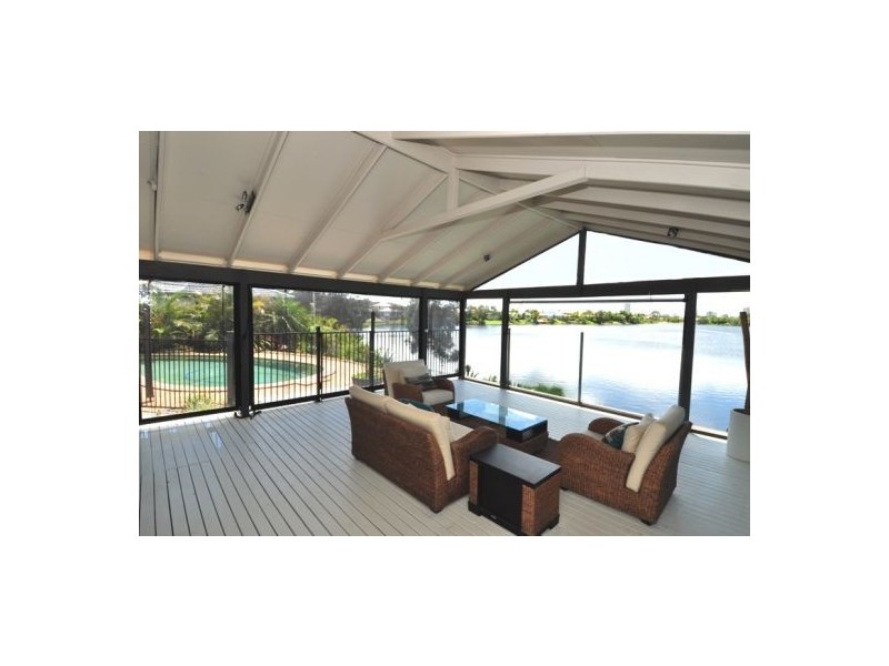 81 Cassowary Drive, Burleigh Waters QLD 4220