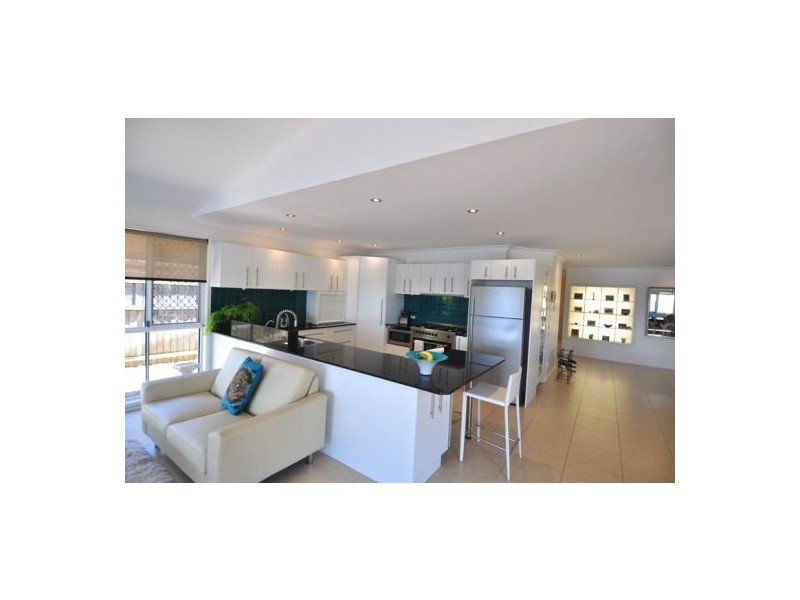 81 Cassowary Drive, Burleigh Waters QLD 4220