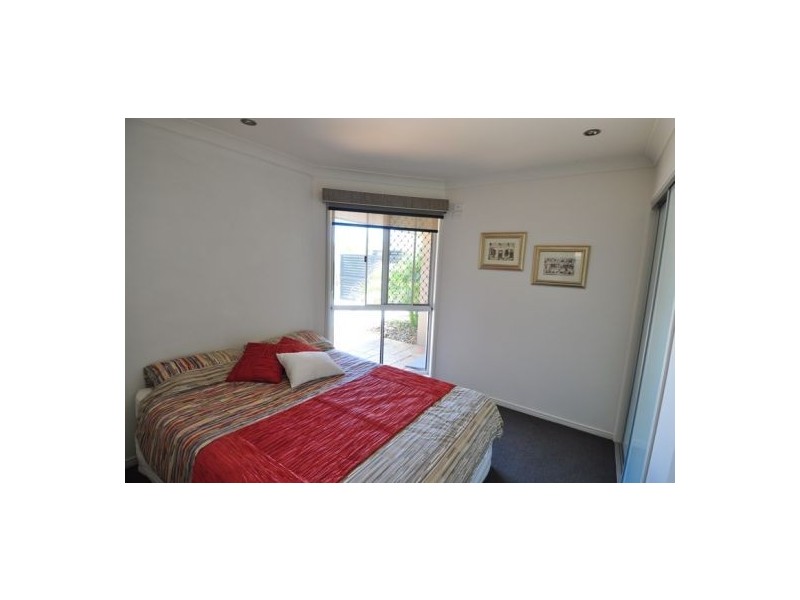 81 Cassowary Drive, Burleigh Waters QLD 4220