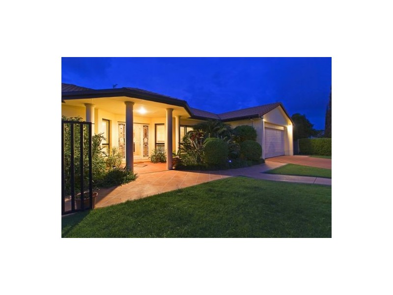 132 Dunlin Drive, Burleigh Waters QLD 4220