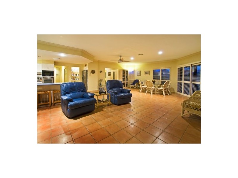 132 Dunlin Drive, Burleigh Waters QLD 4220