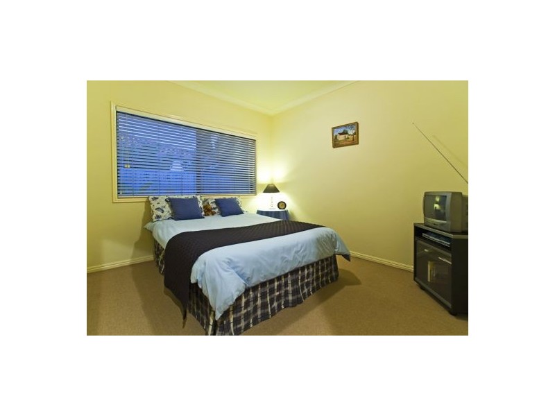 132 Dunlin Drive, Burleigh Waters QLD 4220