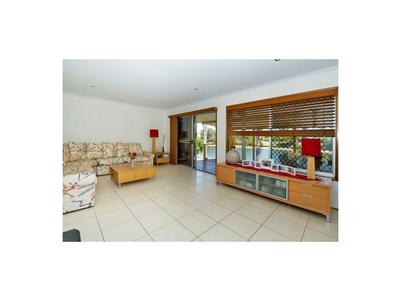 98 Jabiru Avenue, Burleigh Waters QLD 4220