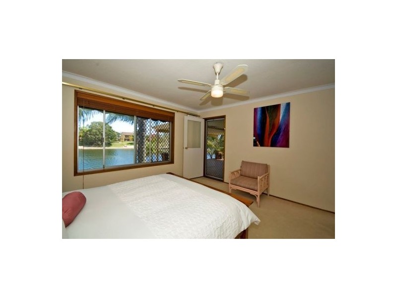 98 Jabiru Avenue, Burleigh Waters QLD 4220