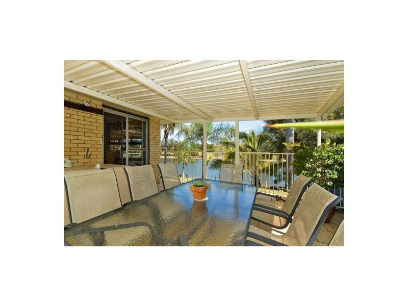 98 Jabiru Avenue, Burleigh Waters QLD 4220