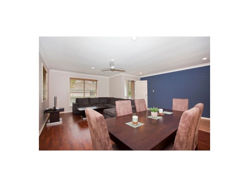 8 Casablanca Court, Burleigh Waters QLD 4220