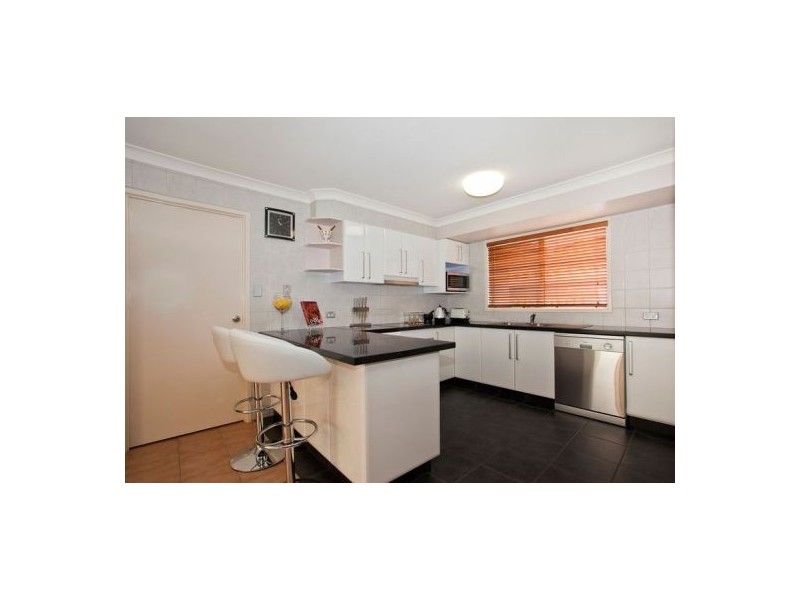 8 Casablanca Court, Burleigh Waters QLD 4220