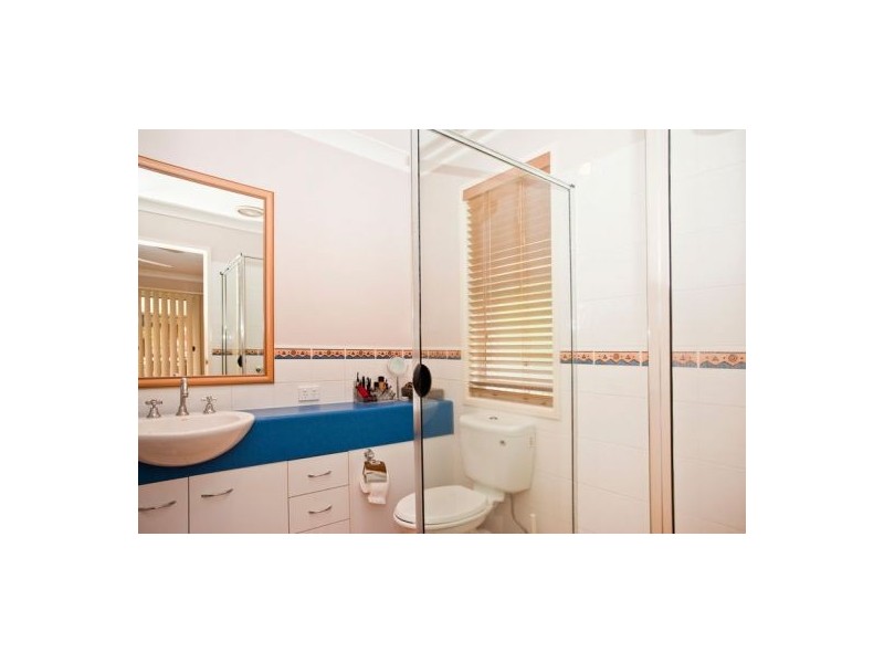 8 Casablanca Court, Burleigh Waters QLD 4220