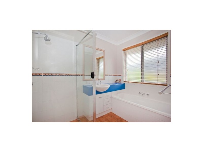 8 Casablanca Court, Burleigh Waters QLD 4220