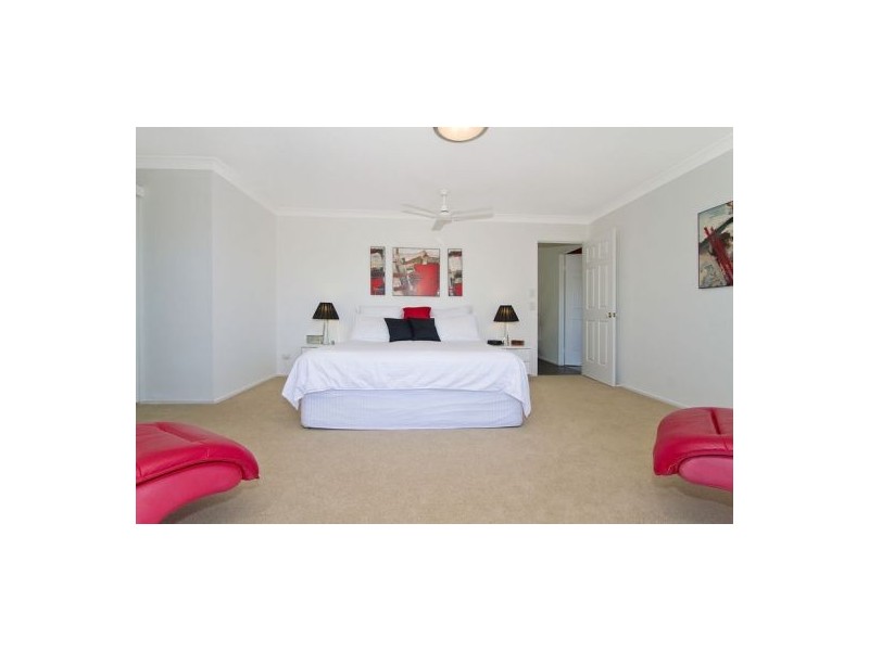 3 Pilot Court, Mermaid Waters QLD 4218