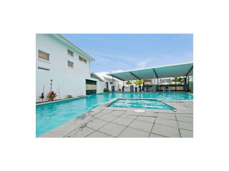 17 Lillie Street, Burleigh Waters QLD 4220