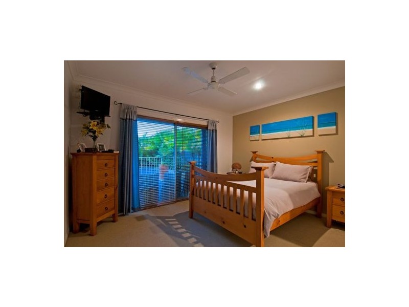 22 Tropicana Circuit, Burleigh Waters QLD 4220