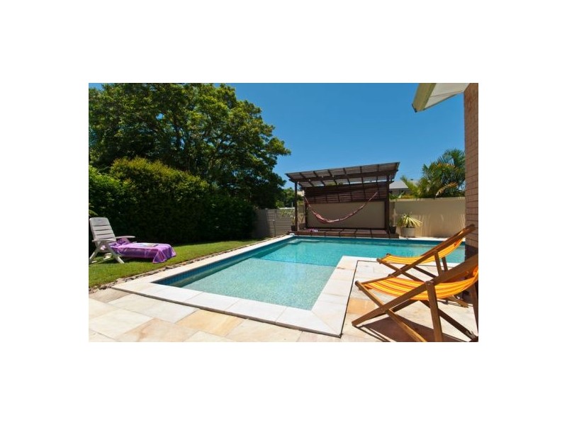 37 Burleigh Street, Burleigh Heads QLD 4220