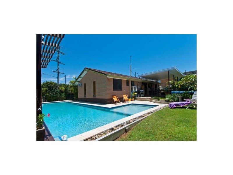 37 Burleigh Street, Burleigh Heads QLD 4220