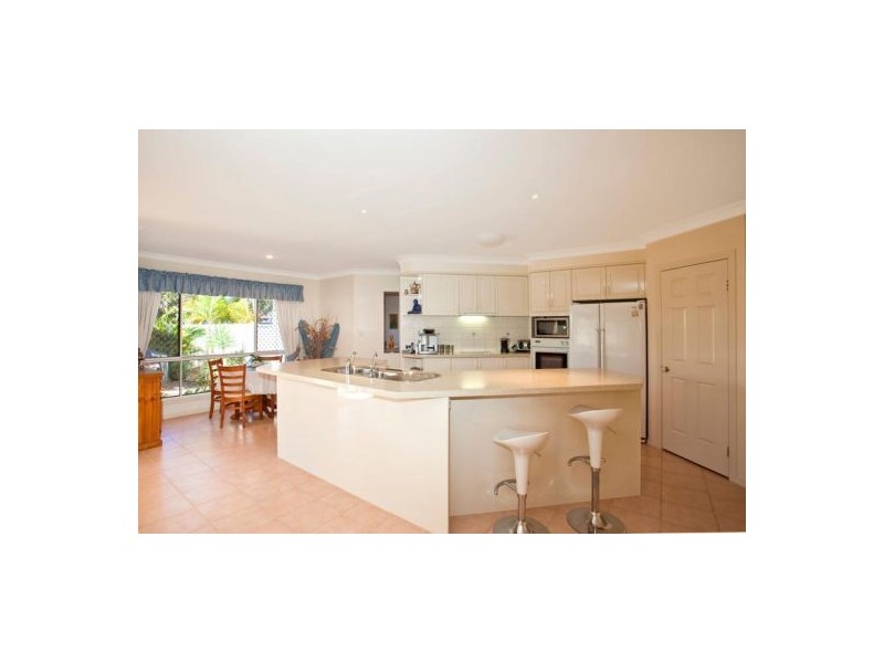 13 Lanai Drive, Burleigh Waters QLD 4220