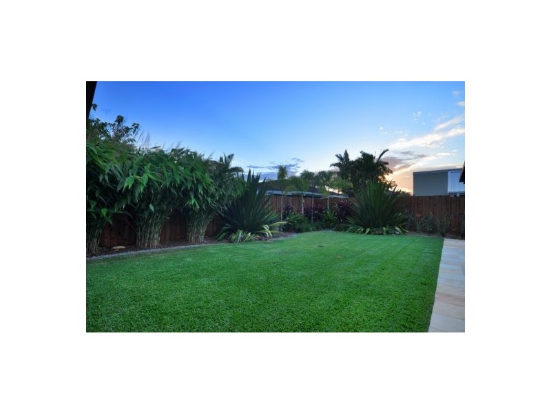 29 Bluejay Street, Burleigh Waters QLD 4220