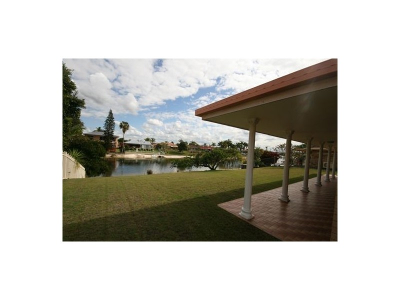45 Kingfisher Crescent, Burleigh Waters QLD 4220