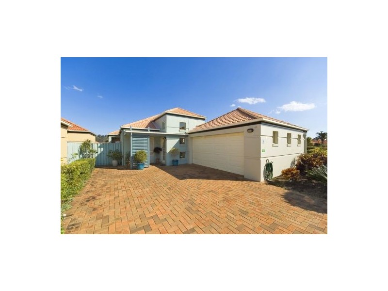 18/36 Beachcomber Court, Burleigh Waters QLD 4220