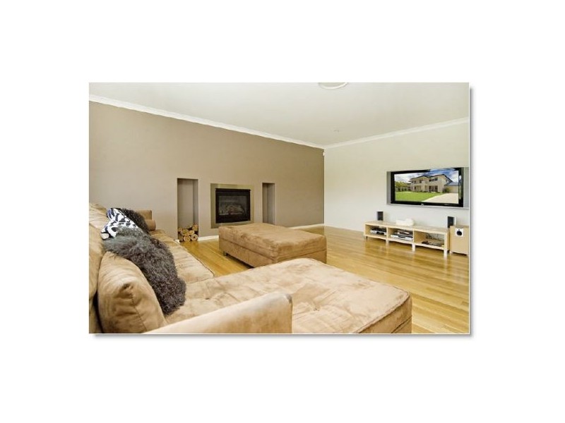 7 St Helens Court, Burleigh Waters QLD 4220