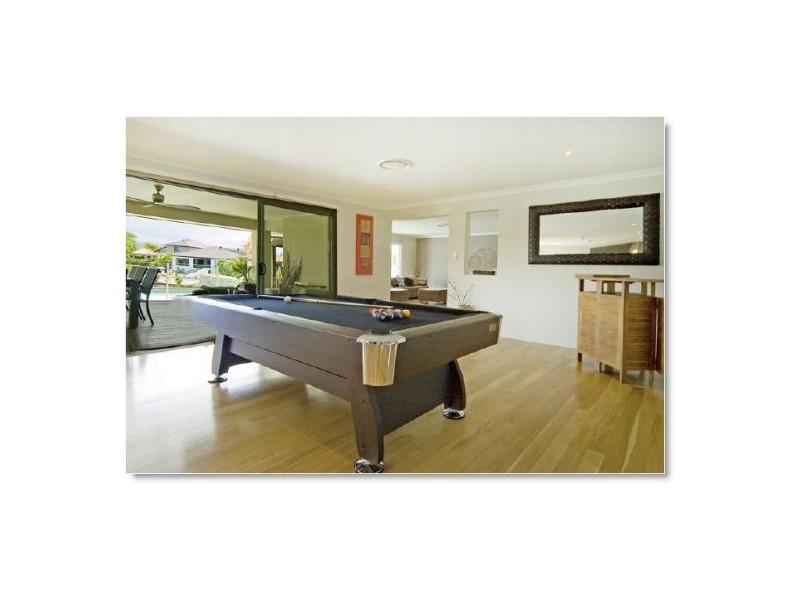 7 St Helens Court, Burleigh Waters QLD 4220