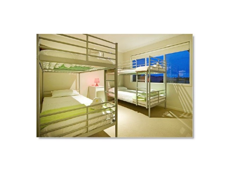 7 St Helens Court, Burleigh Waters QLD 4220