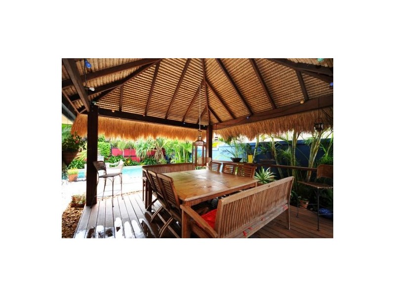 24 Shoalwater Court, Burleigh Waters QLD 4220