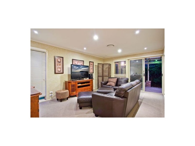 1 Tobago Court, Burleigh Waters QLD 4220