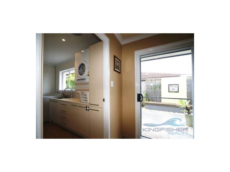 24 Lemana Lane, Burleigh Heads QLD 4220