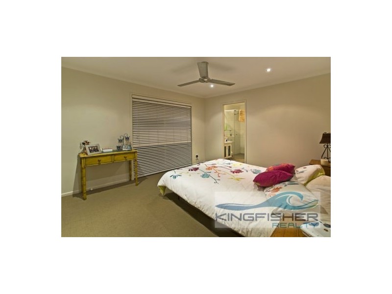 3 Egret Avenue, Burleigh Waters QLD 4220