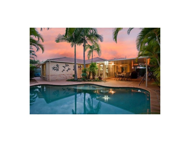 34 Islander Court, Burleigh Waters QLD 4220