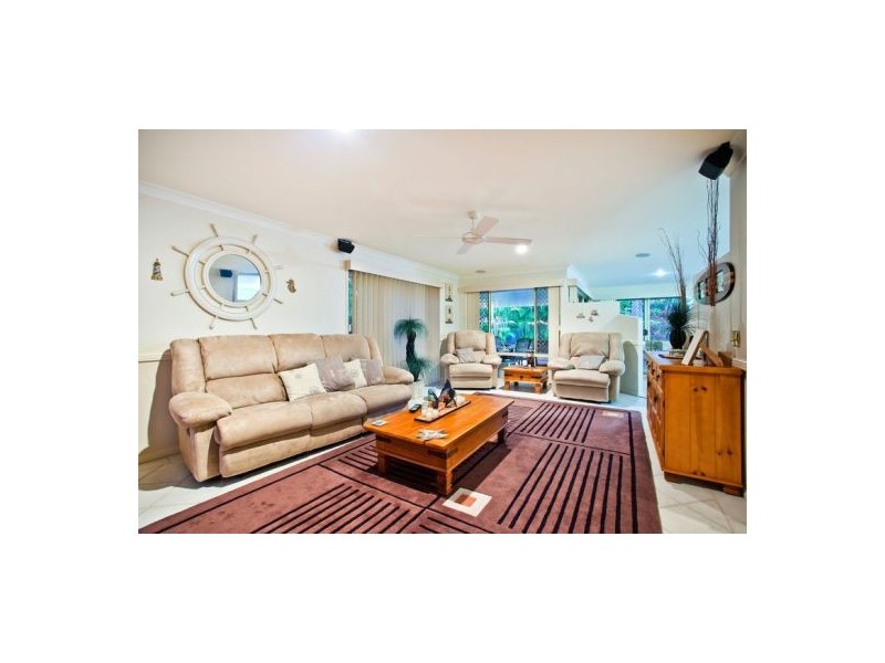 34 Islander Court, Burleigh Waters QLD 4220