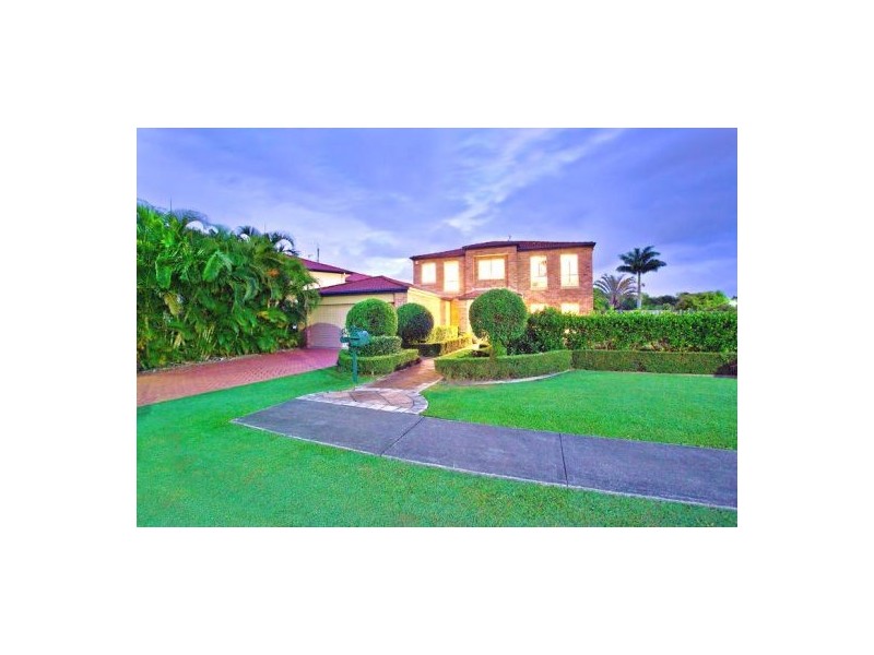 1 Tobago Court, Burleigh Waters QLD 4220