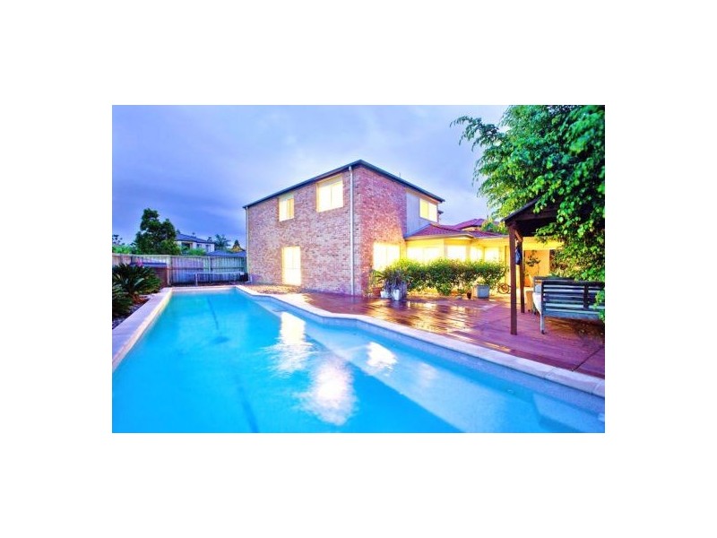 1 Tobago Court, Burleigh Waters QLD 4220