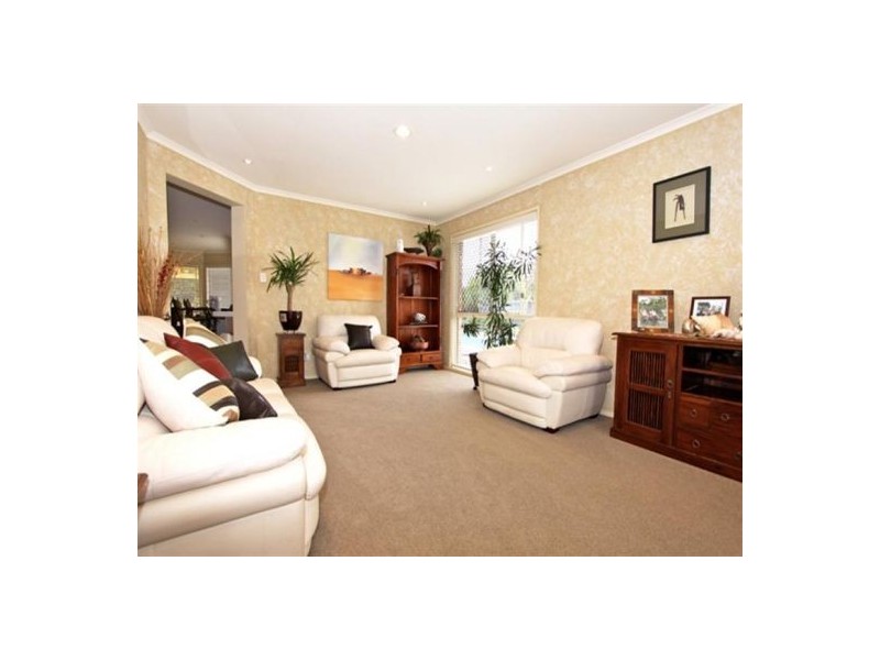 1 Tobago Court, Burleigh Waters QLD 4220