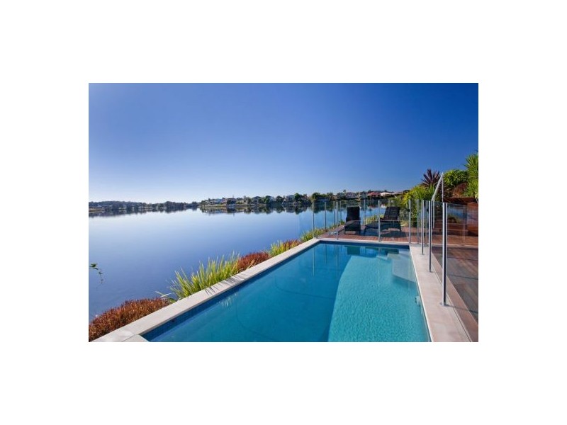 1 Washington Court, Varsity Lakes QLD 4227
