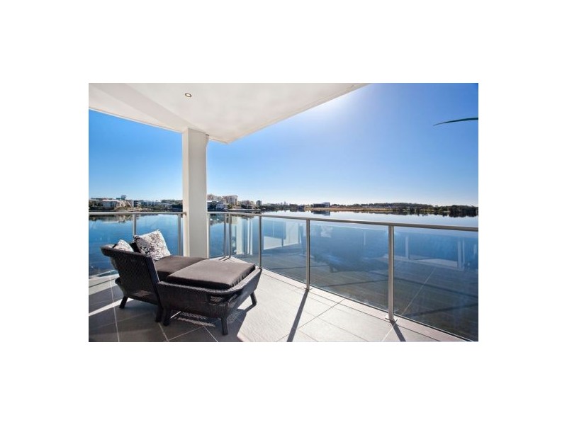 1 Washington Court, Varsity Lakes QLD 4227