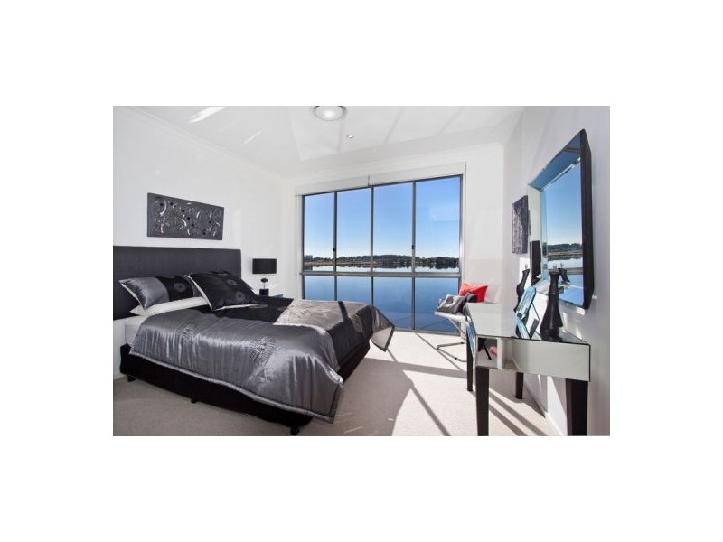 1 Washington Court, Varsity Lakes QLD 4227