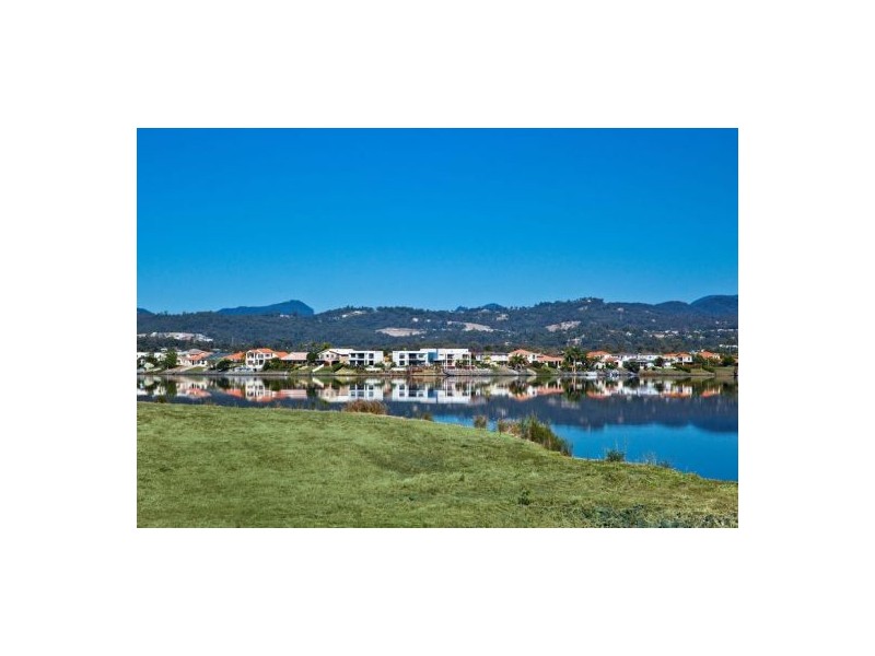 1 Washington Court, Varsity Lakes QLD 4227