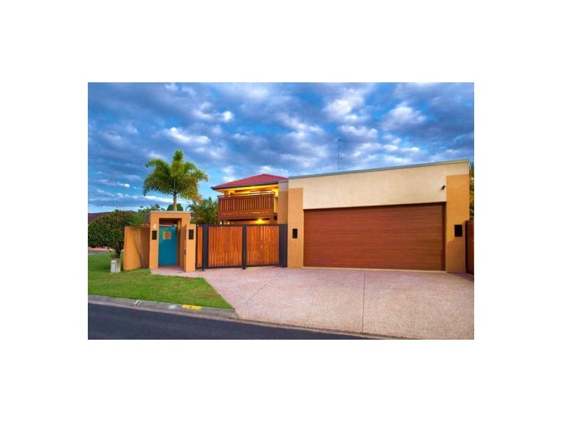 4 Dotterel Drive, Burleigh Waters QLD 4220