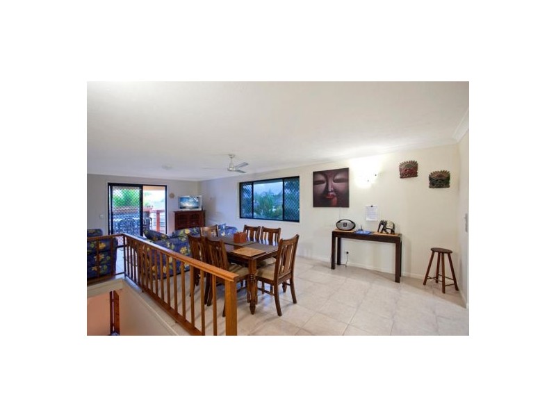 4 Dotterel Drive, Burleigh Waters QLD 4220