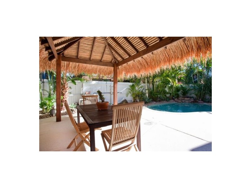 2/52  Albatross, Mermaid Beach QLD 4218