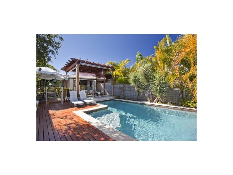9 Sandpiper Drive, Burleigh Heads QLD 4220