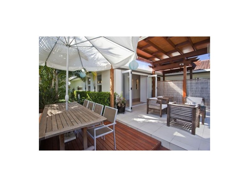 9 Sandpiper Drive, Burleigh Heads QLD 4220