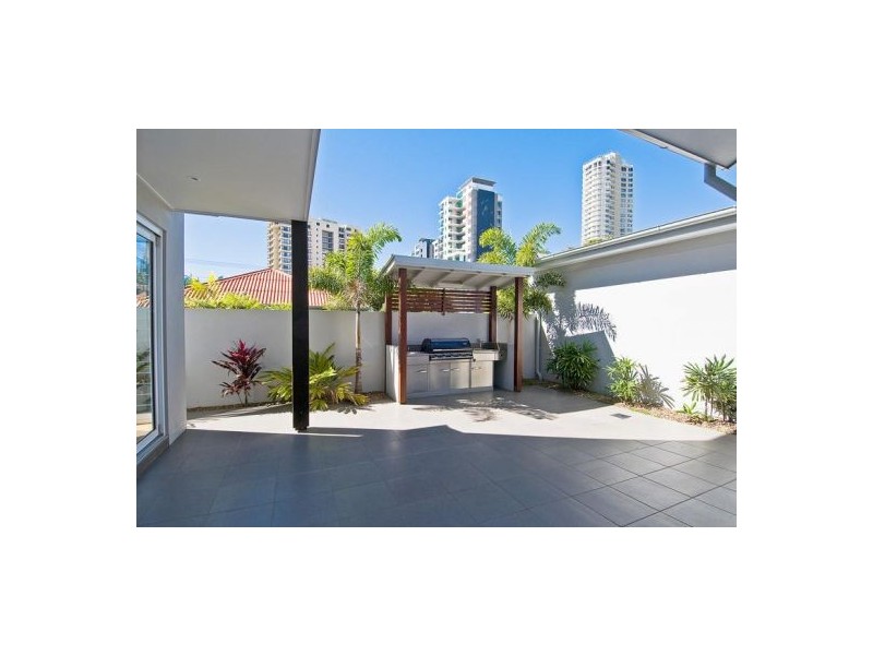 3 Banksia Broadway, Burleigh Heads QLD 4220