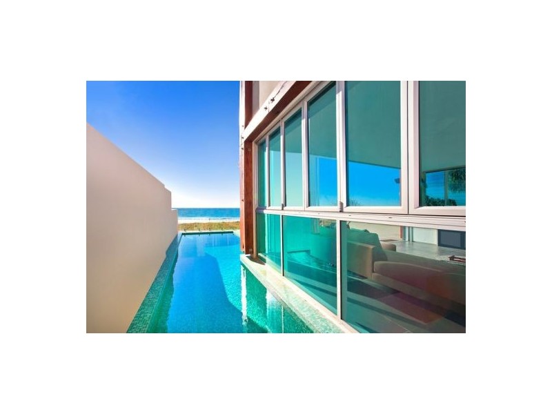 223 Hedges Avenue, Mermaid Beach QLD 4218