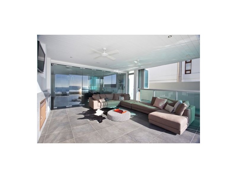 223 Hedges Avenue, Mermaid Beach QLD 4218