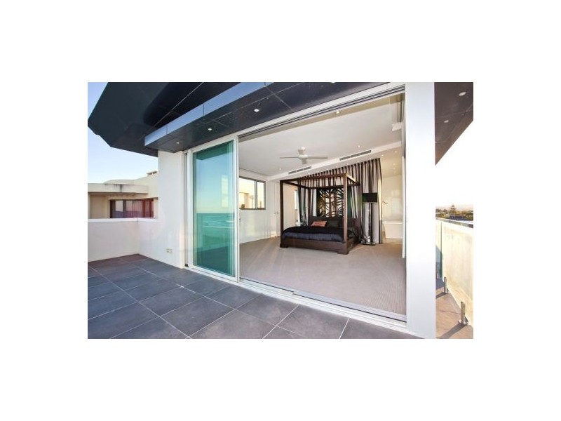 223 Hedges Avenue, Mermaid Beach QLD 4218