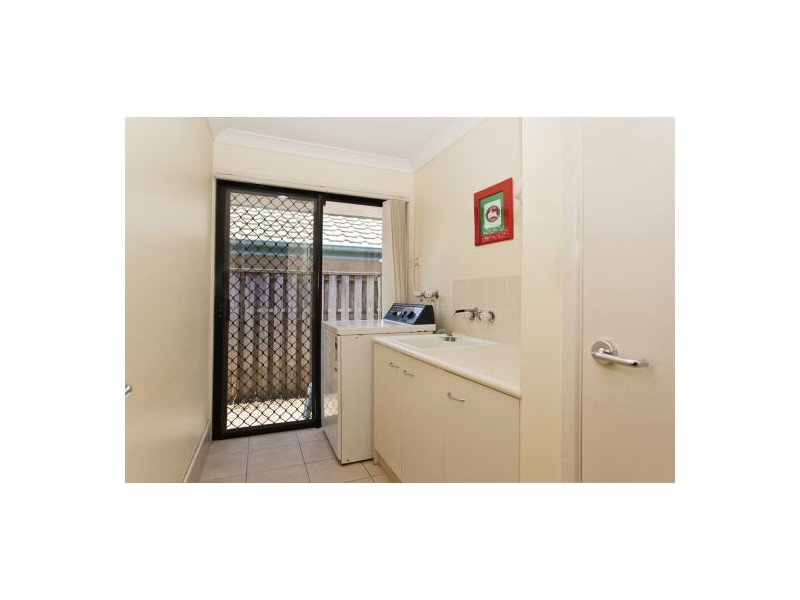 24 Seville Circuit, Burleigh Waters QLD 4220